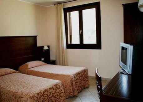 Hotel Villa Mokarta サレーミ エクステリア 写真